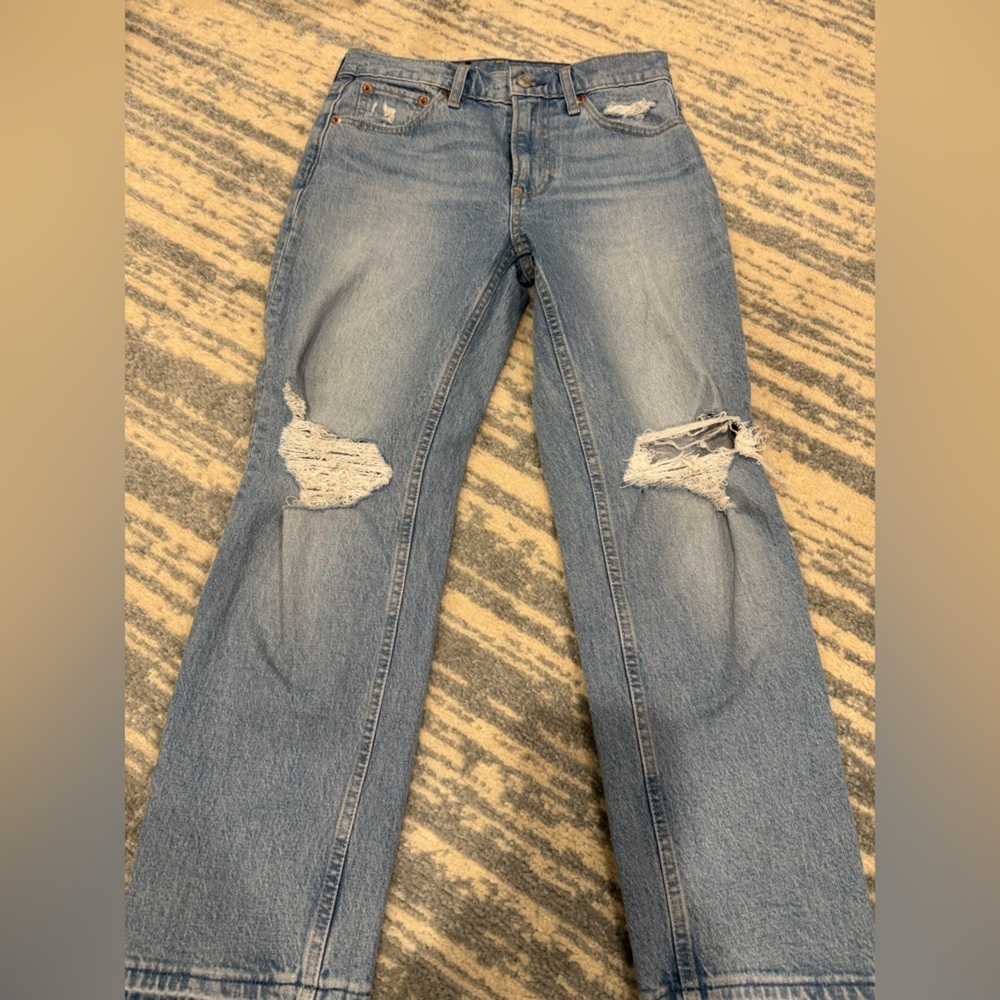 GAP Women's cheeky straight jeans in Light Blue